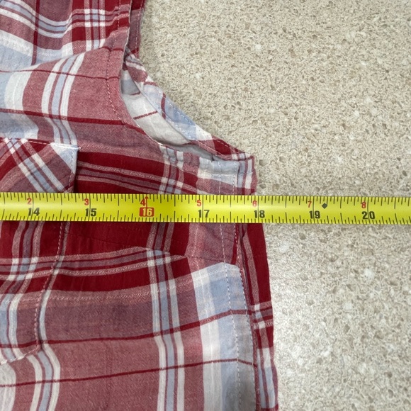 Eddie Bauer. patriotic sleeveless shirt worn once! - Picture 7 of 8